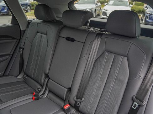 New 2025 Audi Q5 Premium Plus image 24