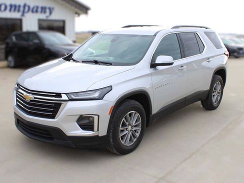 Used 2022 Chevrolet Traverse LT w/ LPO, Floor Liner Package AWD/4WD image 1
