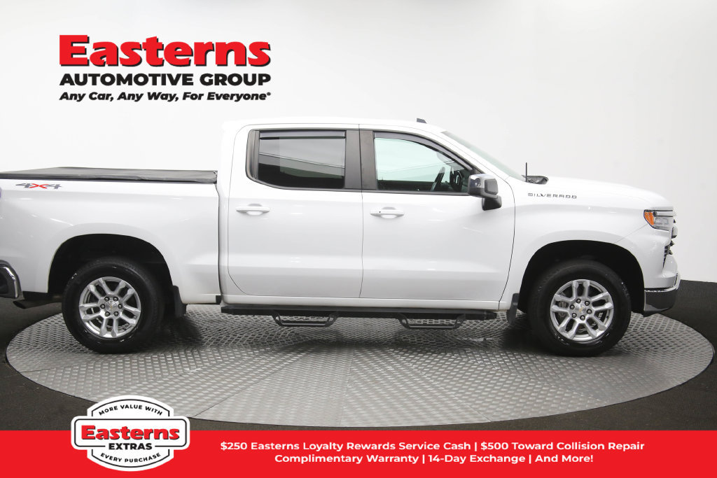 Used 2023 Chevrolet Silverado 1500 LT AWD/4WD image 47