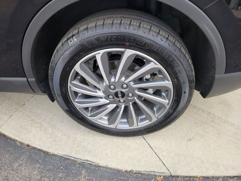 Certified 2024 Lincoln Corsair Reserve w/ Equipment Group 201A image 13