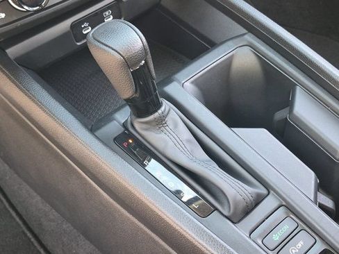 Used 2025 Honda Accord SE image 19