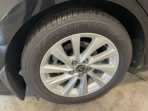 Used 2024 Toyota Camry SE FWD image 23