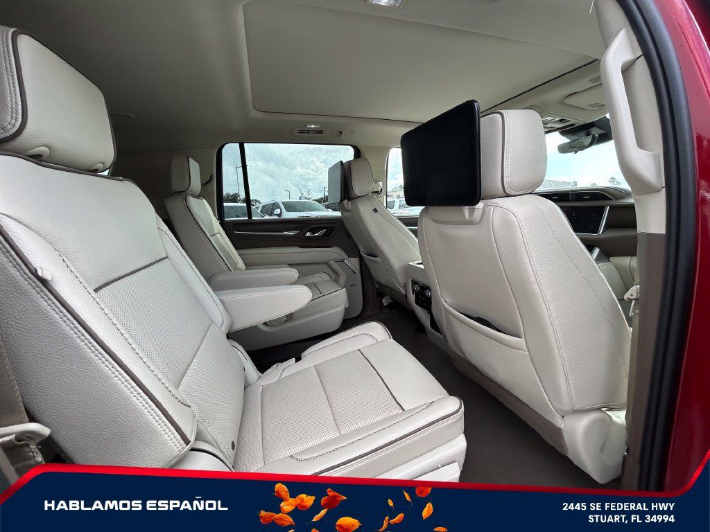 Used 2024 GMC Yukon XL Denali w/ Denali Reserve Package AWD/4WD image 19