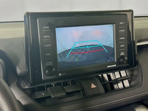 Used 2020 Toyota RAV4 LE w/ Carpet Mat Package image 13