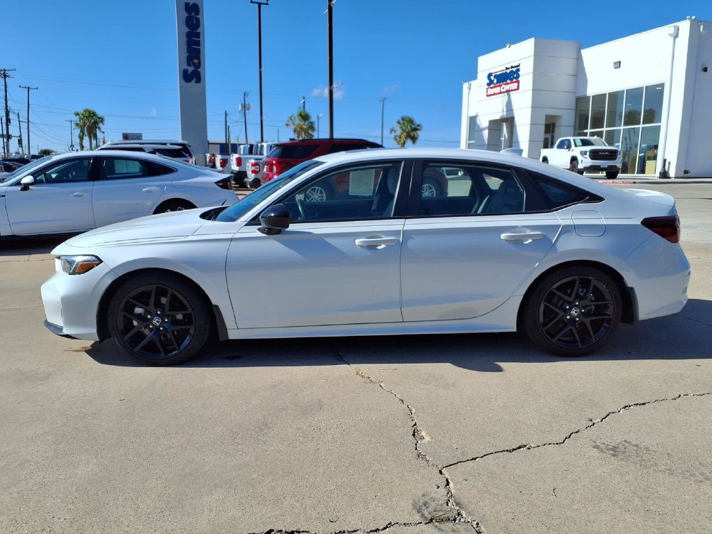 Used 2025 Honda Civic Sport image 5