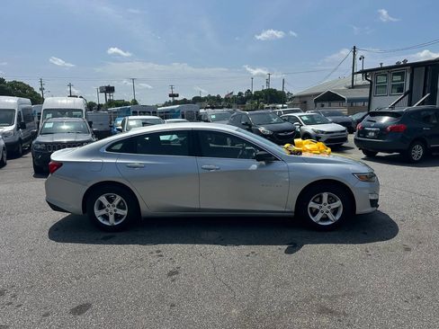 Used 2020 Chevrolet Malibu LS FWD image 12