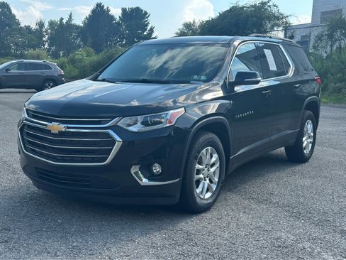 Used 2021 Chevrolet Traverse LT AWD/4WD image 1