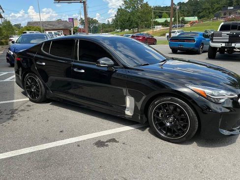 Used 2018 Kia Stinger Premium RWD image 5
