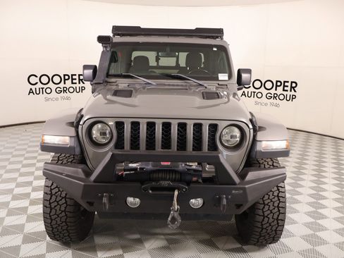 Used 2020 Jeep Gladiator Rubicon AWD/4WD image 9