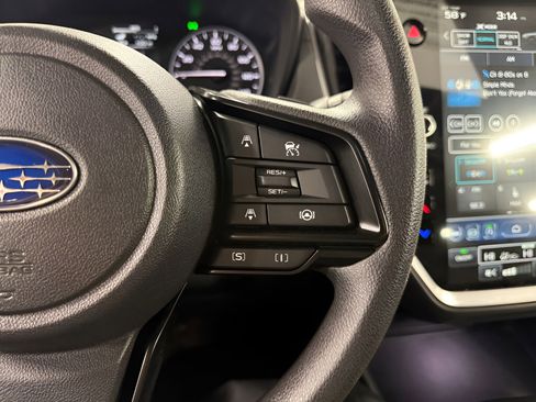 Certified 2025 Subaru Crosstrek 2.0i Premium image 13