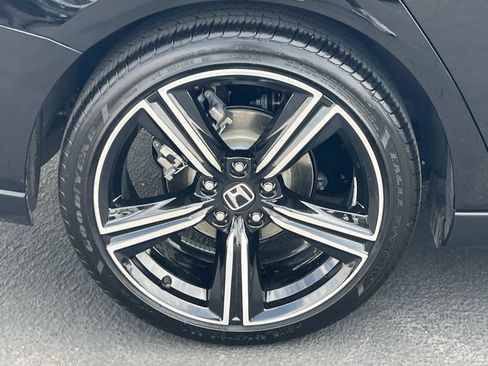 Used 2025 Honda Accord Sport image 30