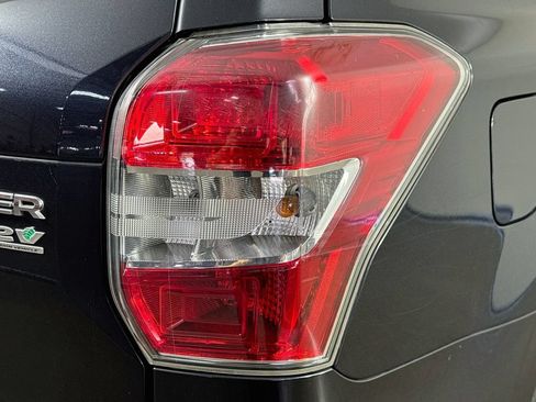 Used 2015 Subaru Forester 2.5i Touring w/ Eyesight & Navigation System AWD/4WD image 33