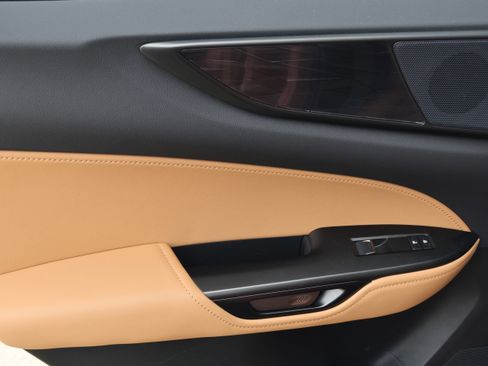 Used 2025 Lexus NX 250 FWD w/ Cold Area Package image 36