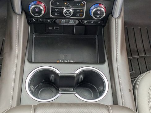 Used 2023 GMC Yukon SLT image 22