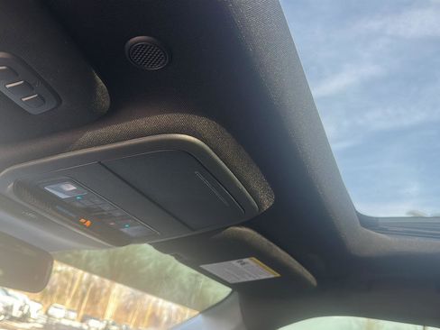 Used 2025 Ford Explorer ST w/ Sun And Sound Package image 20