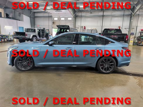 Used 2023 Cadillac CT5 V w/ Premium Package AWD/4WD image 5