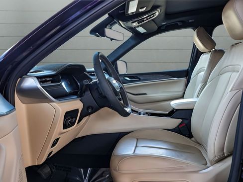 Used 2023 Jeep Grand Cherokee L Limited w/ Luxury Tech Group II image 34