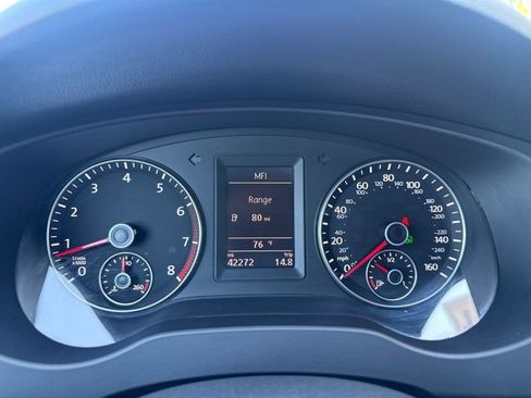Used 2013 Volkswagen Jetta GLI Autobahn FWD image 23