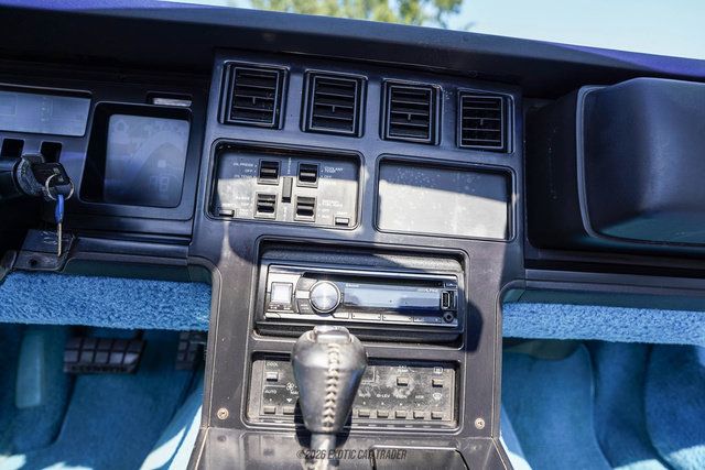 Used 1988 Chevrolet Corvette Convertible RWD image 32