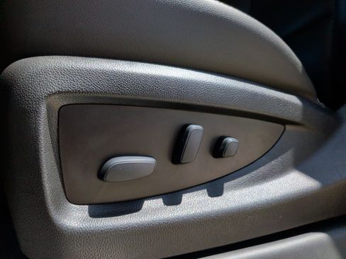 Used 2019 Chevrolet Tahoe Premier RWD image 28