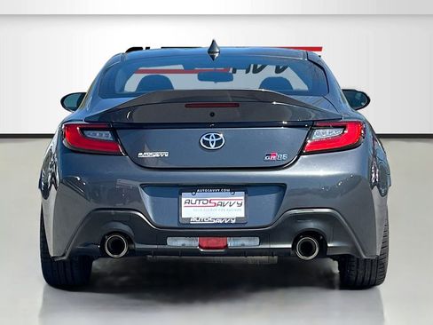 Used 2025 Toyota GR86 Premium RWD image 6