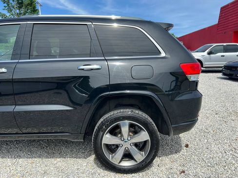 Used 2015 Jeep Grand Cherokee Overland w/ Advanced Technology Group AWD/4WD image 6