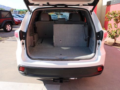 Used 2015 Toyota Highlander Plus image 6