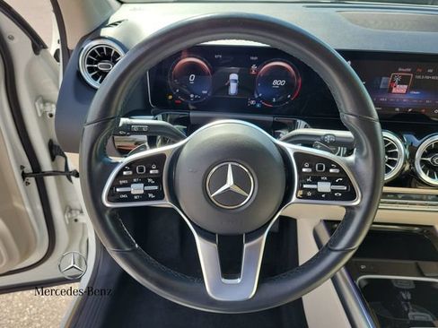 Used 2023 Mercedes-Benz GLA 250 w/ Premium Package image 28