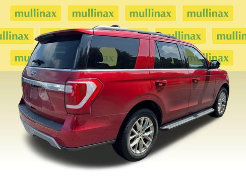 Used 2020 Ford Expedition XLT w/ Equipment Group 202A RWD image 2