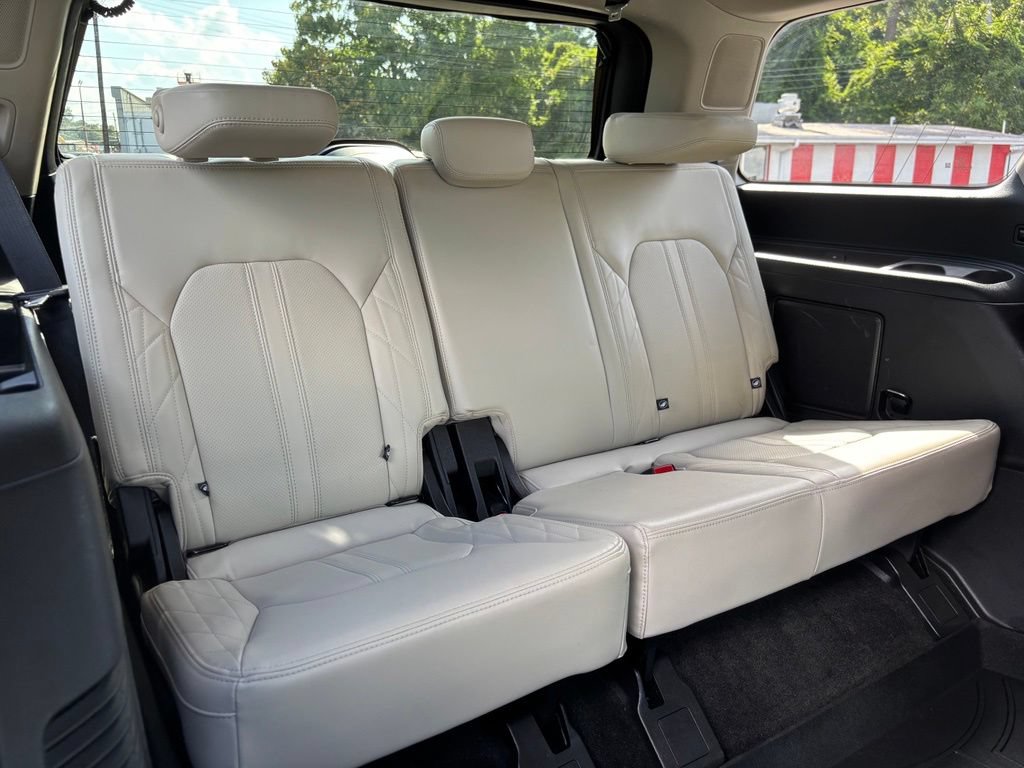 Used 2019 Ford Expedition Platinum RWD image 30