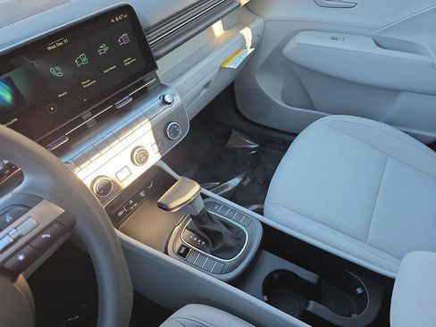 New 2026 Hyundai Kona SE image 32