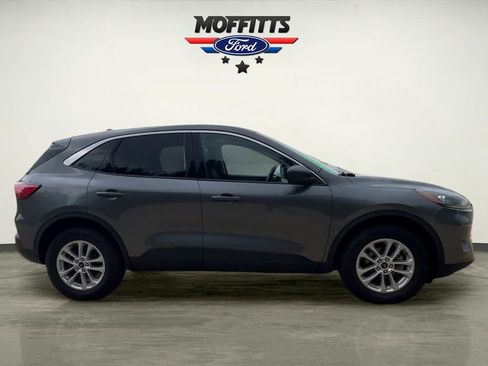 Used 2022 Ford Escape SE w/ Cold Weather Package AWD/4WD image 6