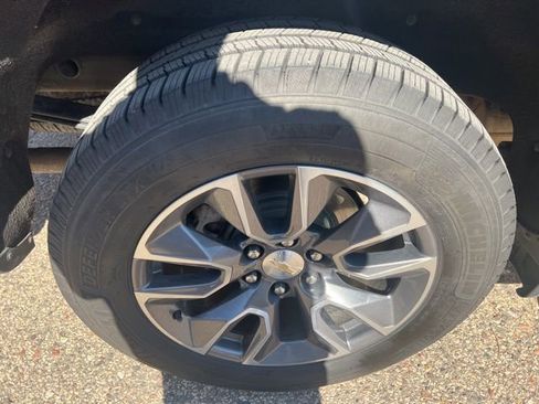 Used 2020 Chevrolet Silverado 1500 LT w/ All-Star Edition image 16