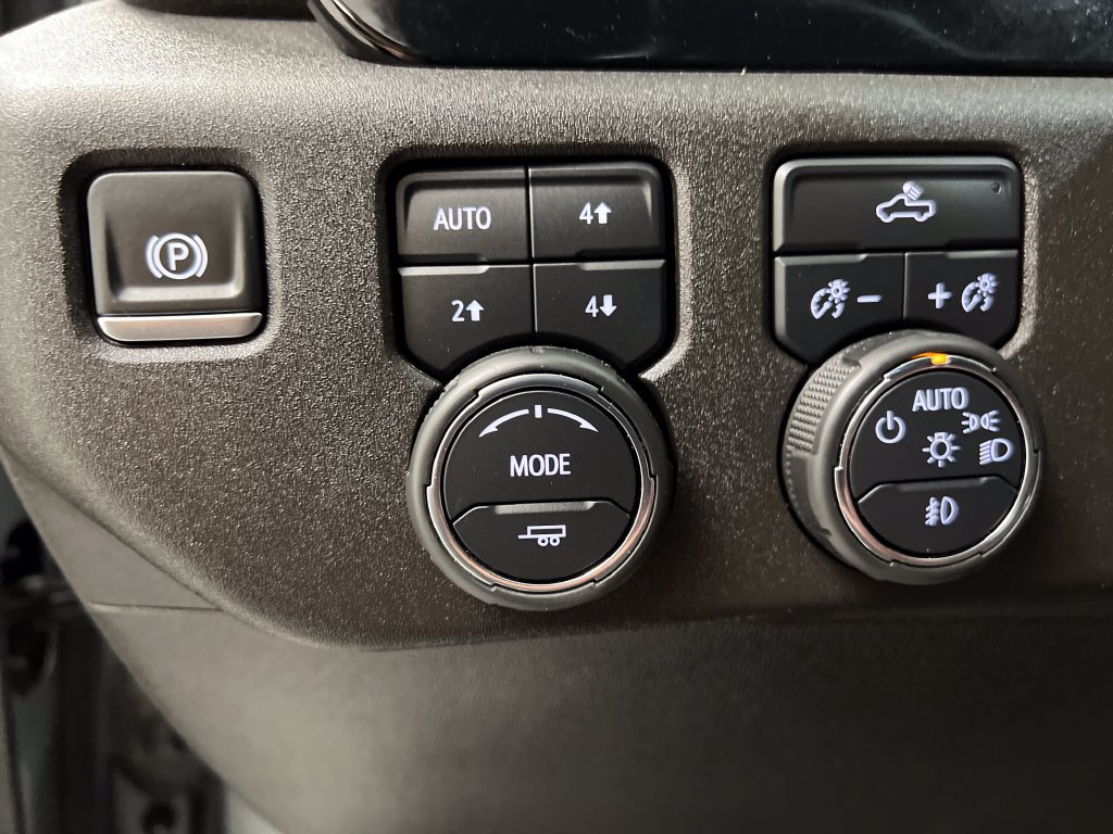 Used 2024 Chevrolet Silverado 1500 RST AWD/4WD image 44