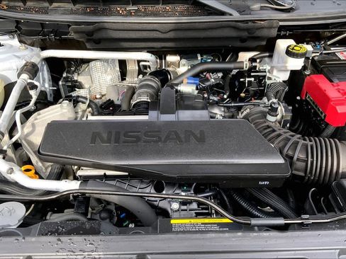 Used 2024 Nissan Rogue S FWD image 30