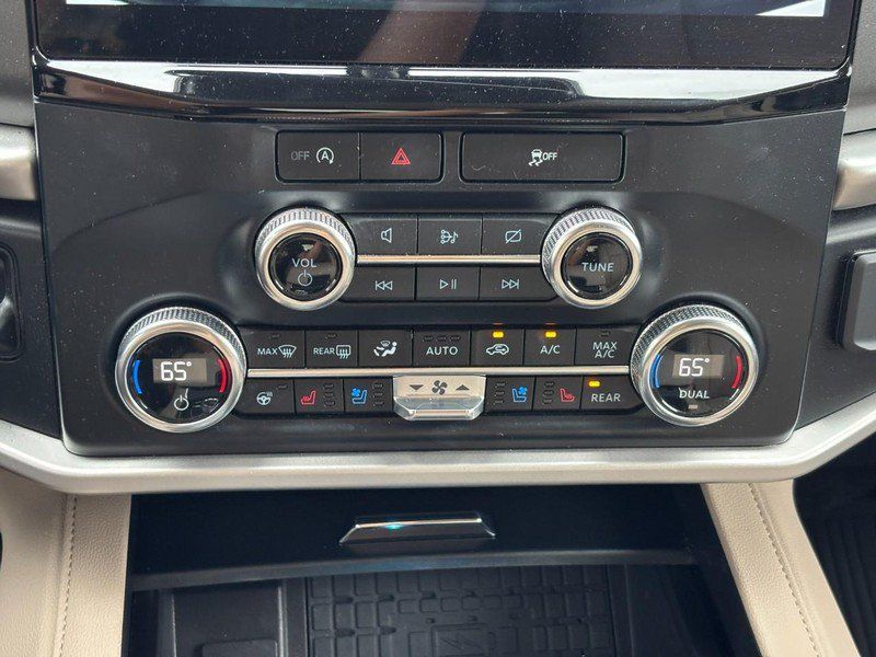 Used 2024 Ford Expedition XLT AWD/4WD image 26