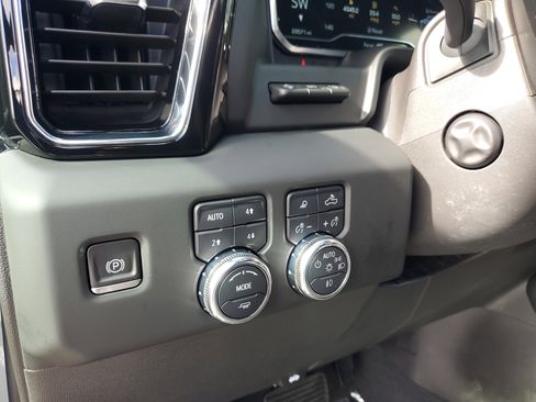 Used 2024 GMC Sierra 1500 Denali w/ Technology Package image 28