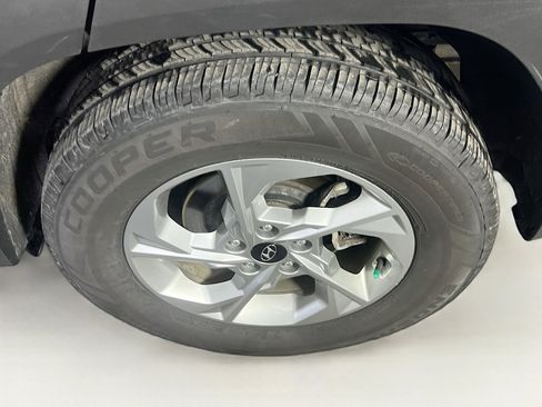 Used 2023 Hyundai Tucson SE image 28