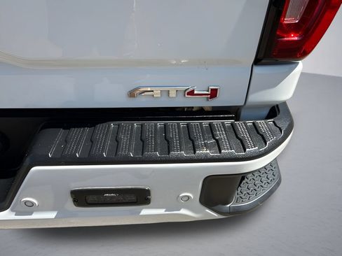 Used 2021 GMC Sierra 2500 AT4 w/ AT4 Premium Plus Package AWD/4WD image 40