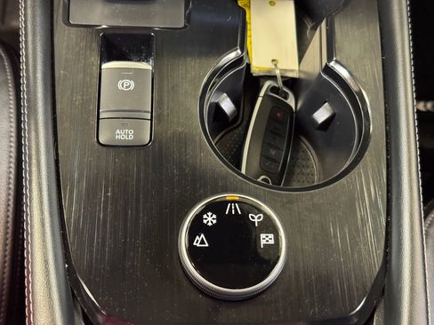 Used 2023 Nissan Rogue SL w/ SL Premium Package image 38