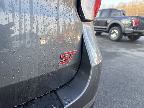 New 2026 Ford Explorer ST w/ Sun And Sound Package image 7