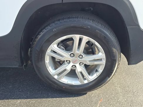 Used 2024 GMC Terrain SLE FWD image 14