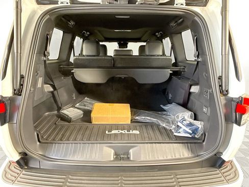 Certified 2025 Lexus GX 550 w/ Accessory Package (2T) AWD/4WD image 28