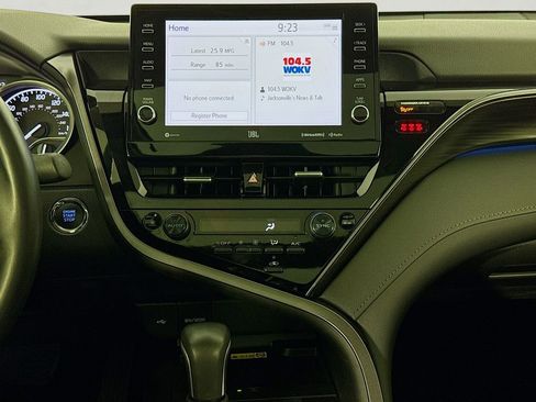 Used 2024 Toyota Camry XLE image 36