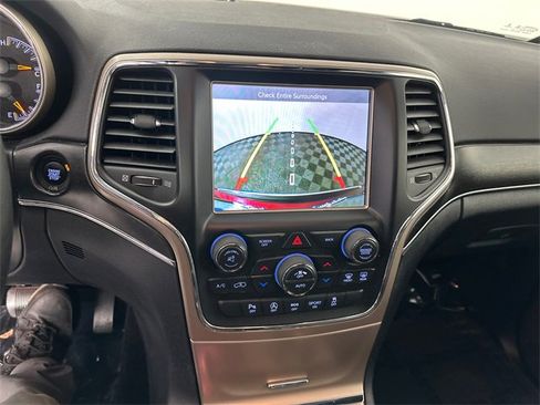 Certified 2017 Jeep Grand Cherokee Limited image 30