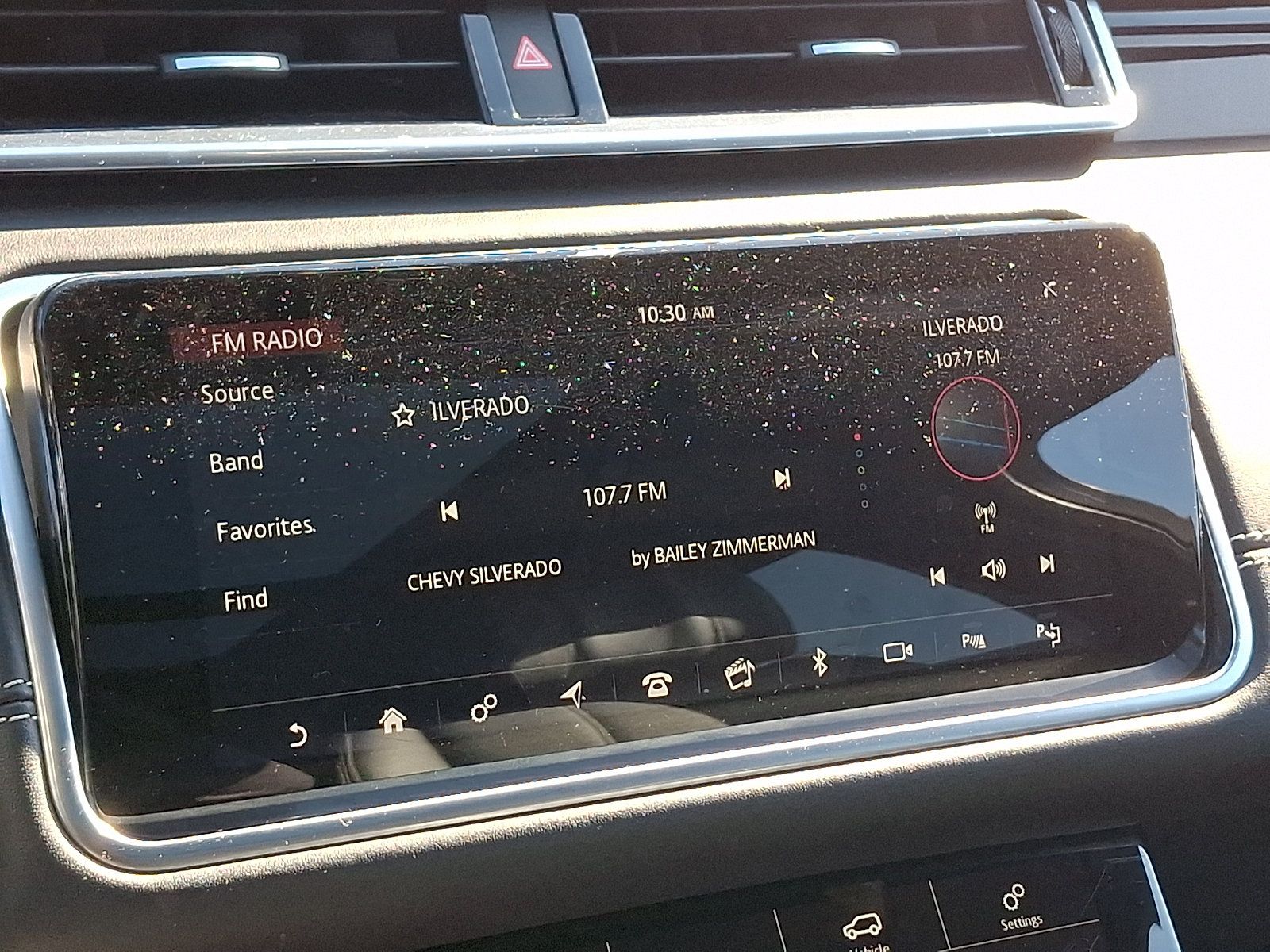 Used 2018 Land Rover Range Rover Velar R-Dynamic HSE AWD/4WD image 18