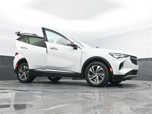 Used 2023 Buick Envision Essence image 33