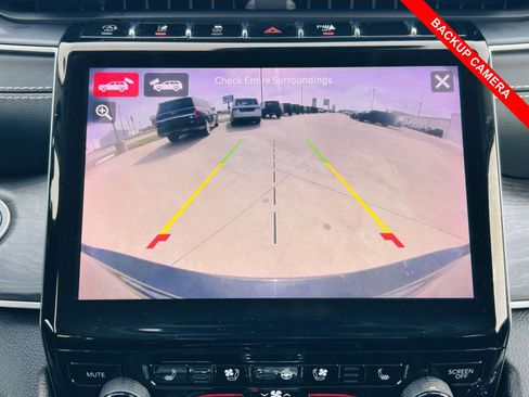 Used 2023 Jeep Grand Cherokee L Limited w/ Luxury Tech Group II image 13