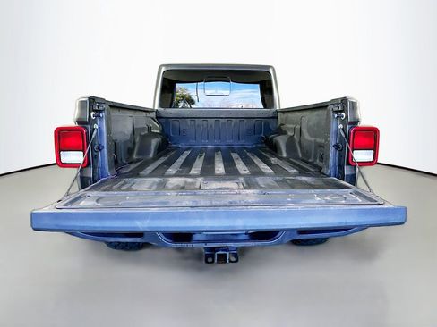 Used 2023 Jeep Gladiator Sport image 26