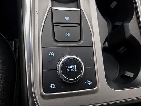 Used 2020 Ford Explorer XLT w/ Equipment Group 202A image 26